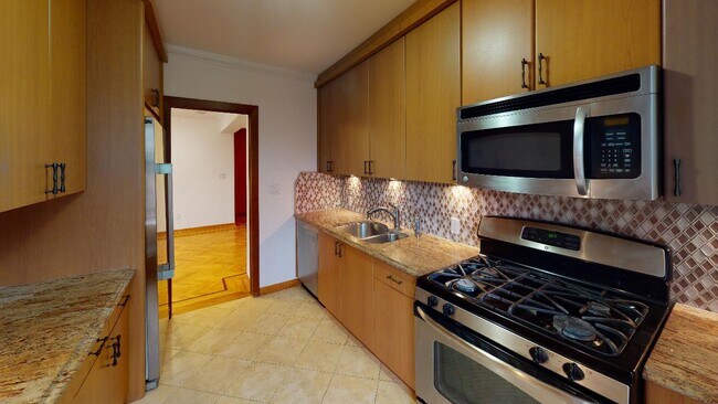 Photo - Park Manor Condo