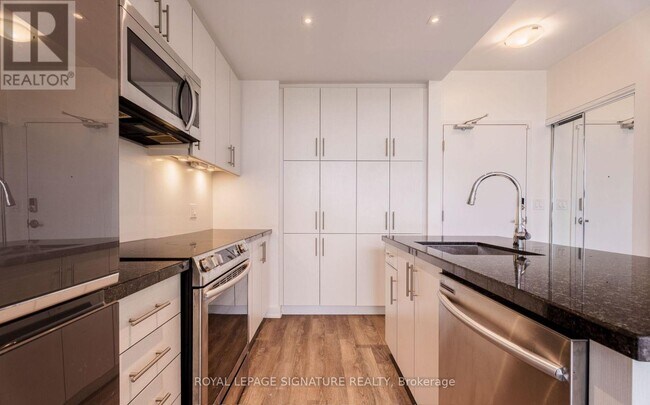 Photo - 375 Sea Ray Ave Unité 408