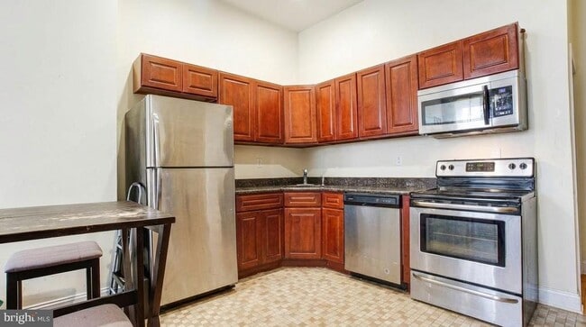 Building Photo - 1920 N 18th St Unit 1