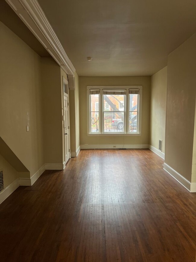 Photo - 506 W Chestnut St Unidad Apt 1