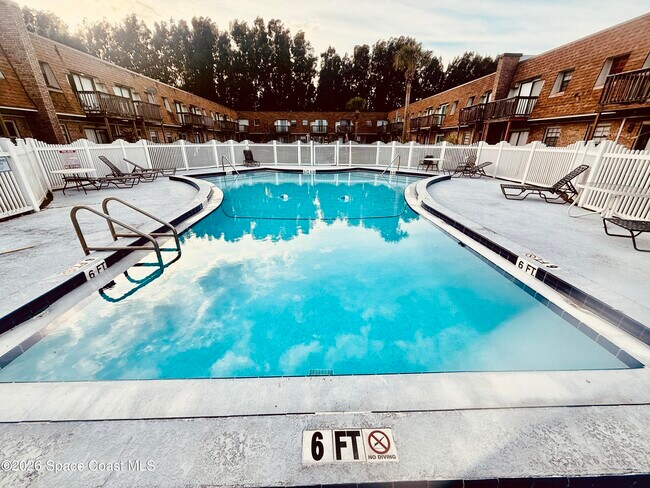 Photo - 1301 Arlington Ln NE