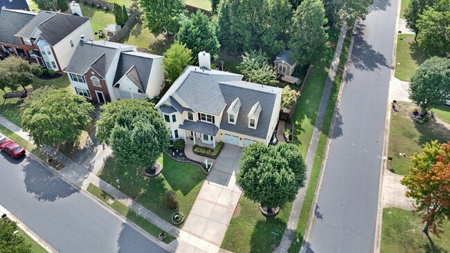 11623 Fox Hill Dr