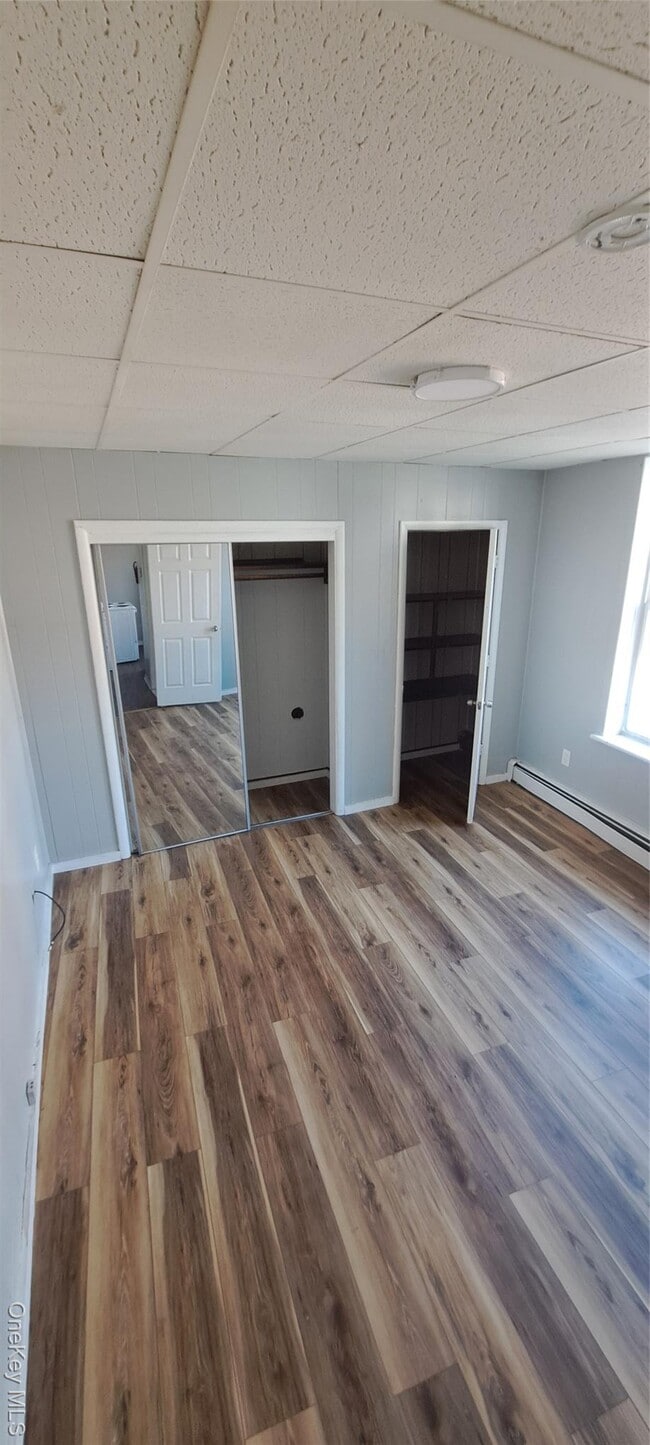 Building Photo - 699 Main St Unit 4 Rental