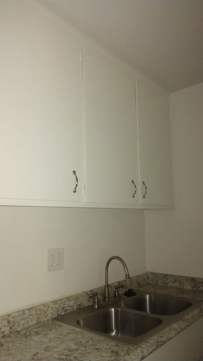 11290 Ohio Ave Unit 01