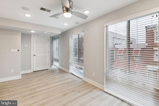 Photo - 2408 N Mascher St Unit 2