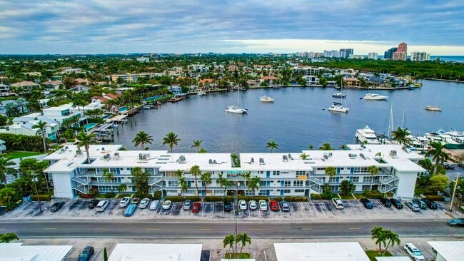 Photo - 2727 Yacht Club Blvd