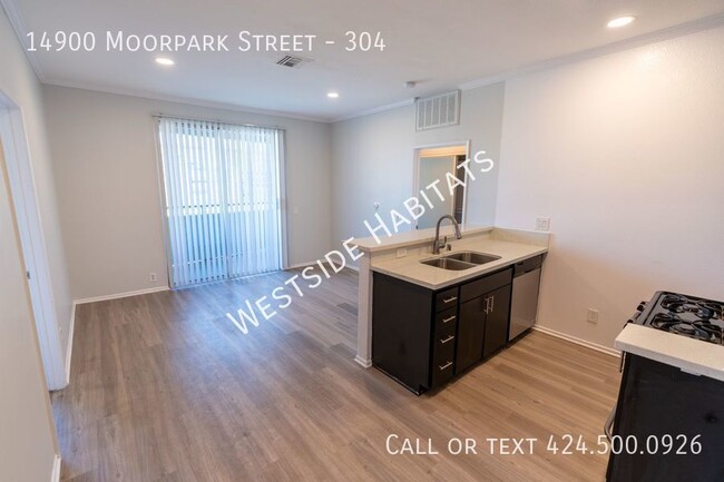 Photo - 14900 Moorpark St Apartment Unit 304