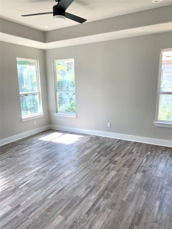 Photo - 4621 Collins Ave