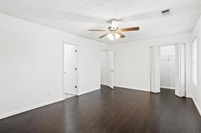Photo - 5812 Wind Gate Ln