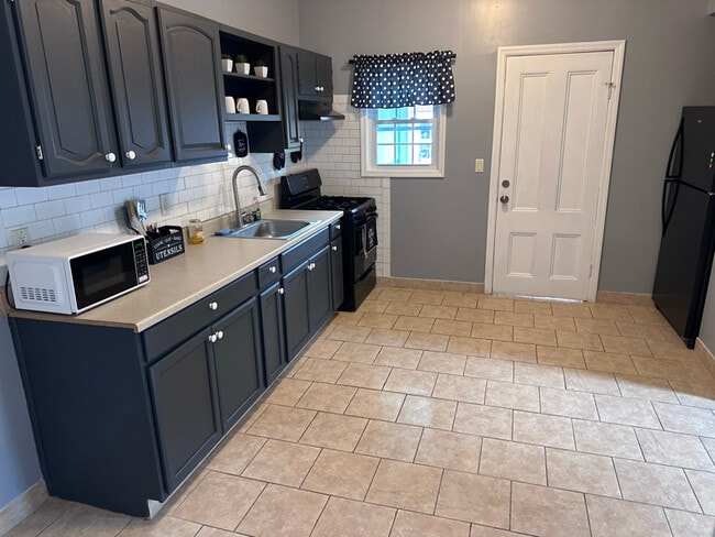 Photo - 362 Norton St Unidad Apt A