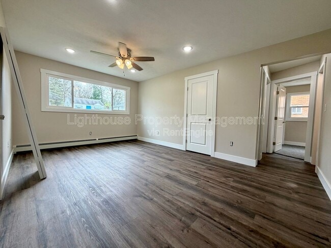 Photo - 2633 Woodward Ave SW Unit B