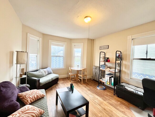 Photo - 78 Aldie St Unit 2