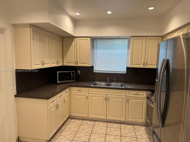 Photo - 15195 NE 2nd Ave