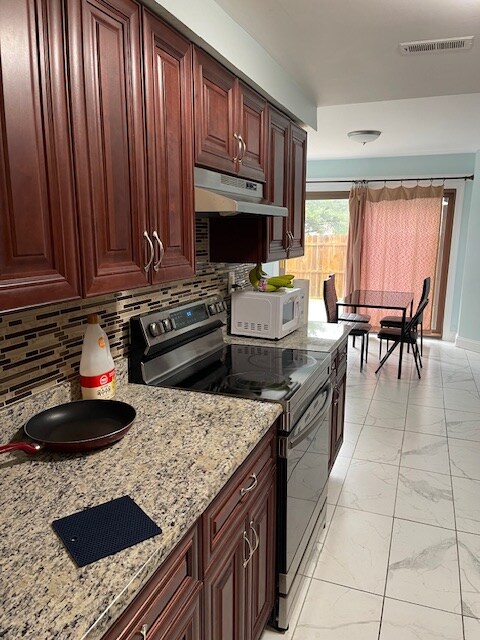 Photo - 118 Aspen Ct