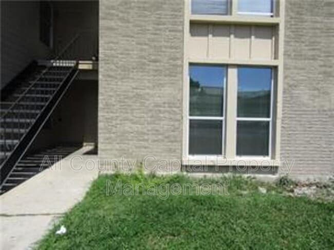 Photo - 2906 Sweeney Ln Unidad A