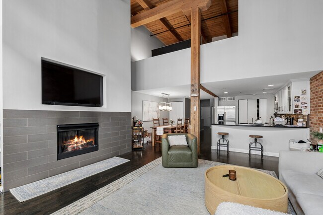Photo - 1000 W Washington Blvd Unit 430