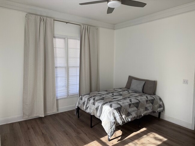 Photo - 876 McDaniel St SW