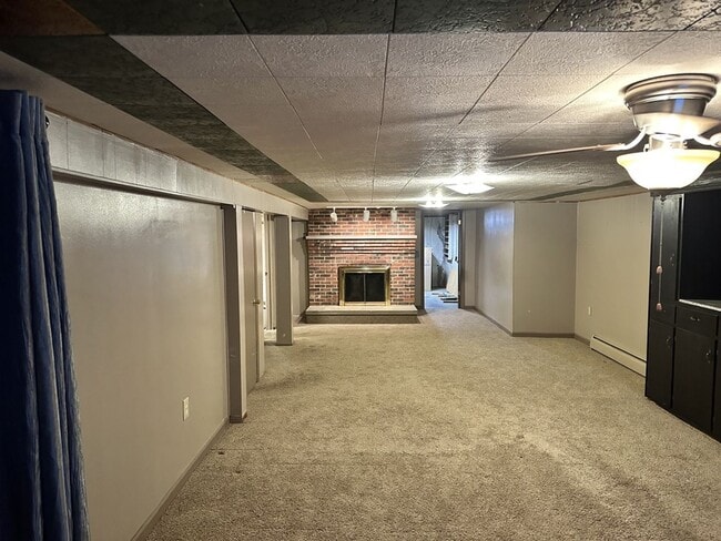 2 Herring Dr