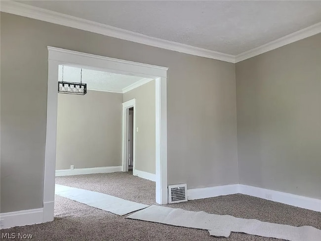 Building Photo - 1830 Mannering Rd