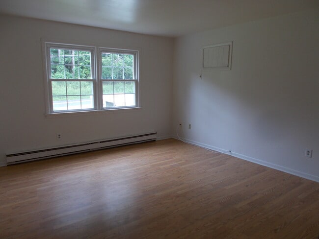 11 Old Allamuchy Rd Unit 1