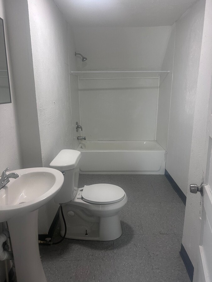 Photo - 2163 E 84th St Unit 4