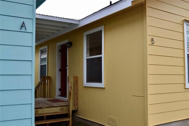 Photo - 3111 E 13th St