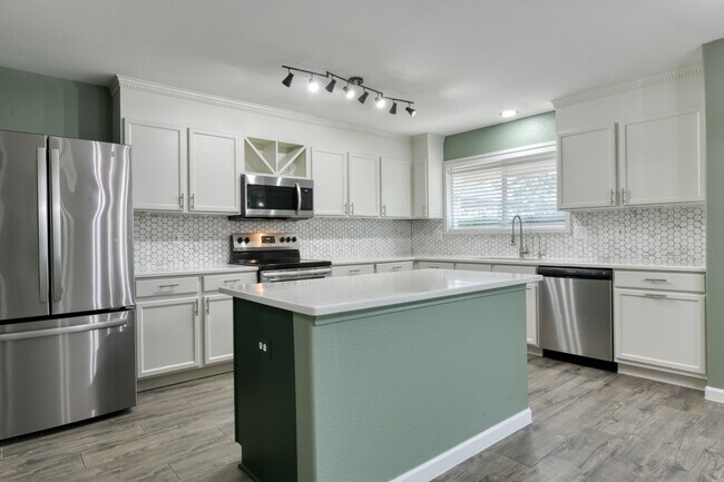 Photo - 15219 Spring Land