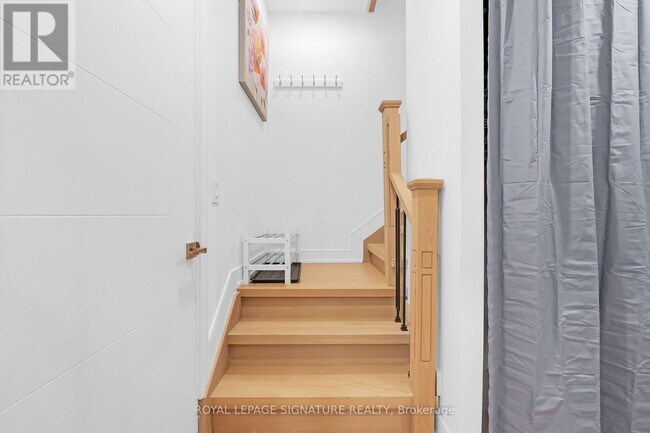 Photo - 31 Edinburgh Dr