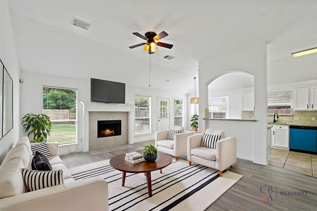 Photo - 21055 Southern Colony Ct House