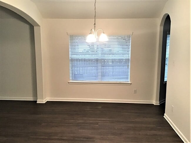 Photo - 4910 Monarch Meadow Ln