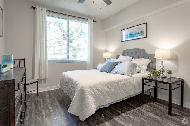 2 habitaciones, 2 baños - B1 - Segundo dormitorio - Congress Grove