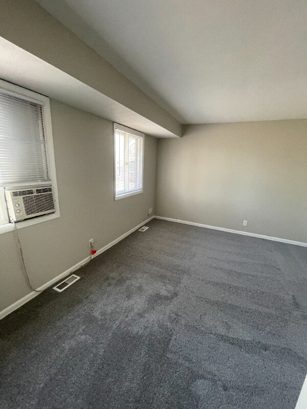 Photo - 343 Pershing Ave NE