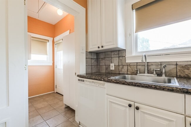 Photo - 1716 Richmond Ave