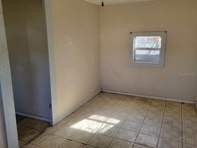 Photo - 12325 Lakeshore Dr