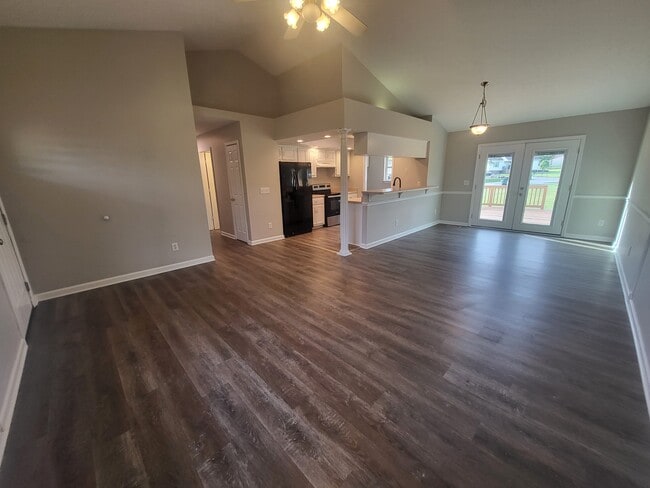 Photo - 110 Kenwood Dr