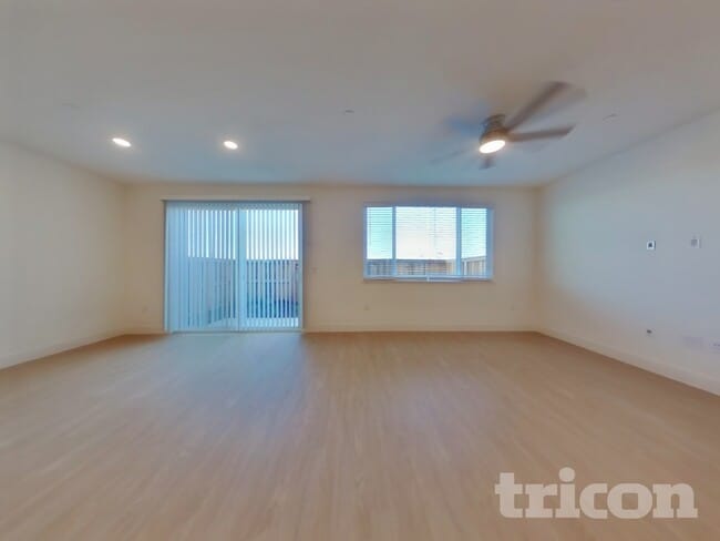 Photo - 8205 Perla Wy