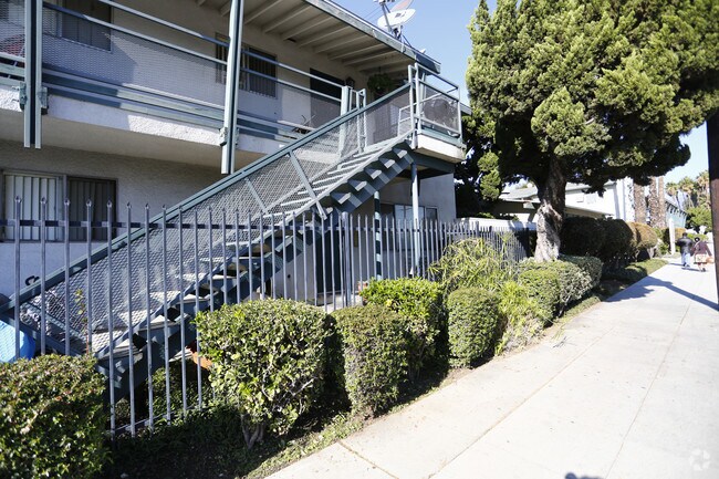 Fashion Park - Fashion Park