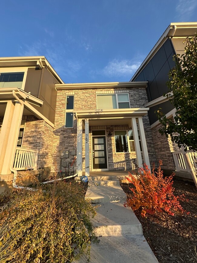 Building Photo - 762 N Rome St