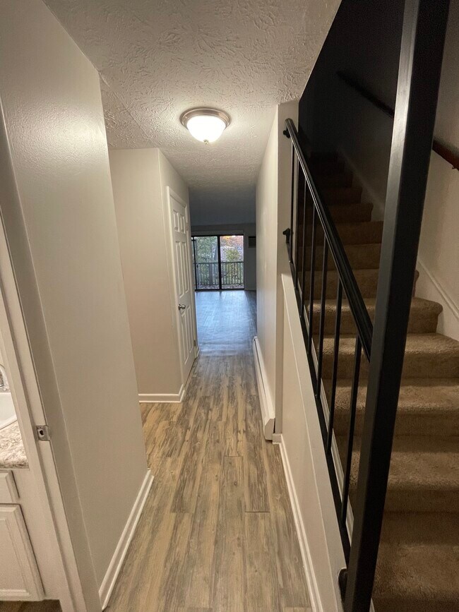 Photo - 339 Oakland St Townhome
