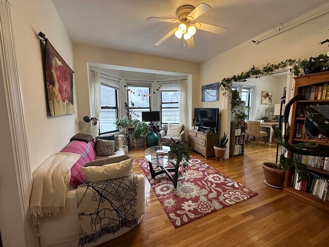 Photo - 2 Inman St Unit 9