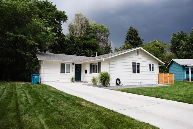 Photo - 1836 Homer Ct