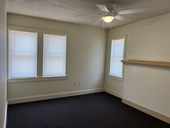 Photo - 1 Bed in the Paseo District Unidad Apt 9