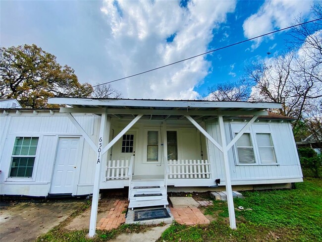 Photo - 6501 Ponca St Townhome