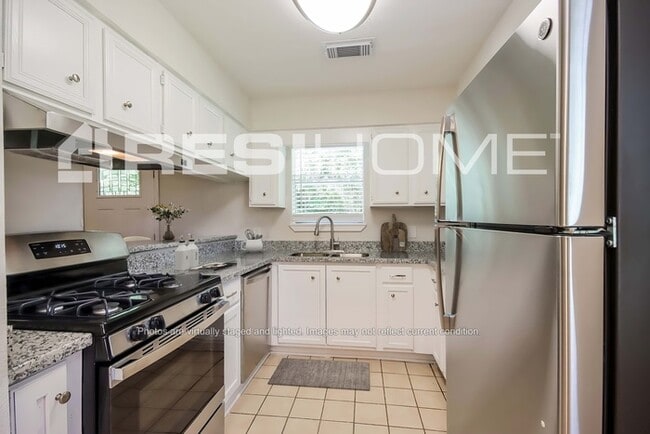 Photo - 7127 Kings Dr