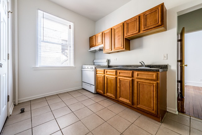 Photo - 7755 S Sangamon St