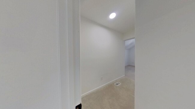 Photo - X Culloden More Ct