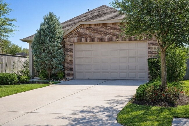 Photo - 137 Emory Birch