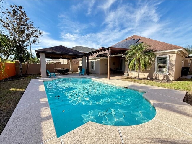 Photo - 12 Tyler Ave