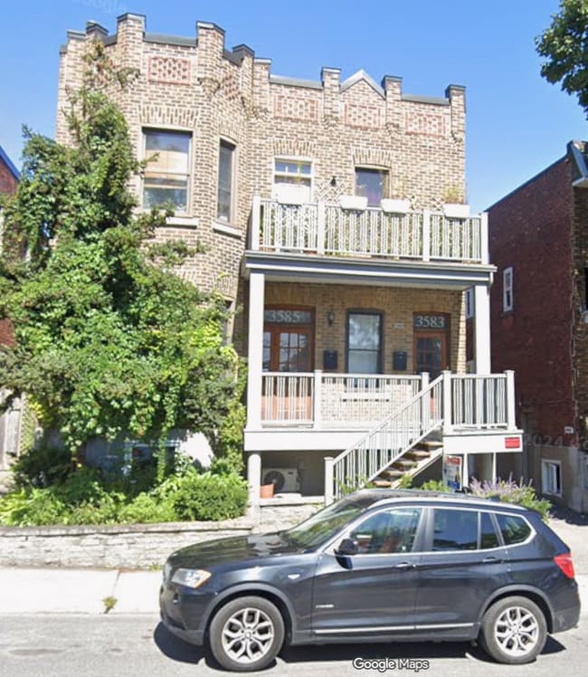 Building Photo - 3581 Boul Décarie Unit 3581 Decarie blvd MTL