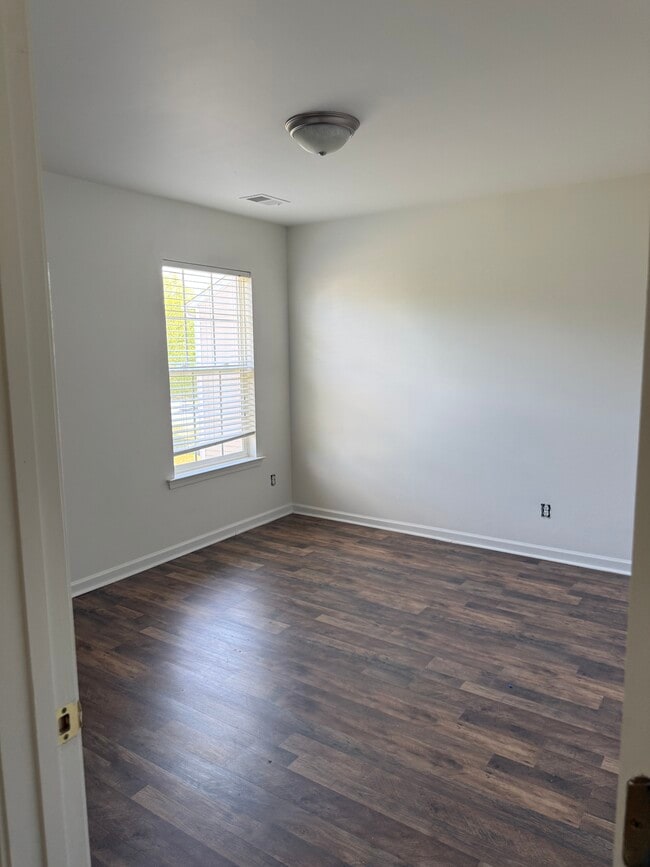 Photo - 2810 Azalea Hills Dr